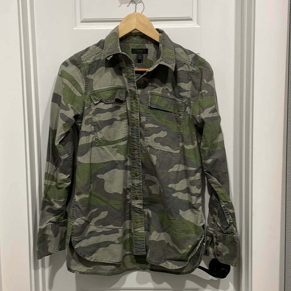 J. Crew Retail Button Up Camo Women’s shirt